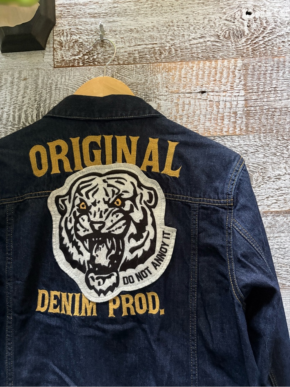 NEWear | Western Moto Jacket w/ "DO NOT ANNOY IT" Tiger Back Patch - Men's M